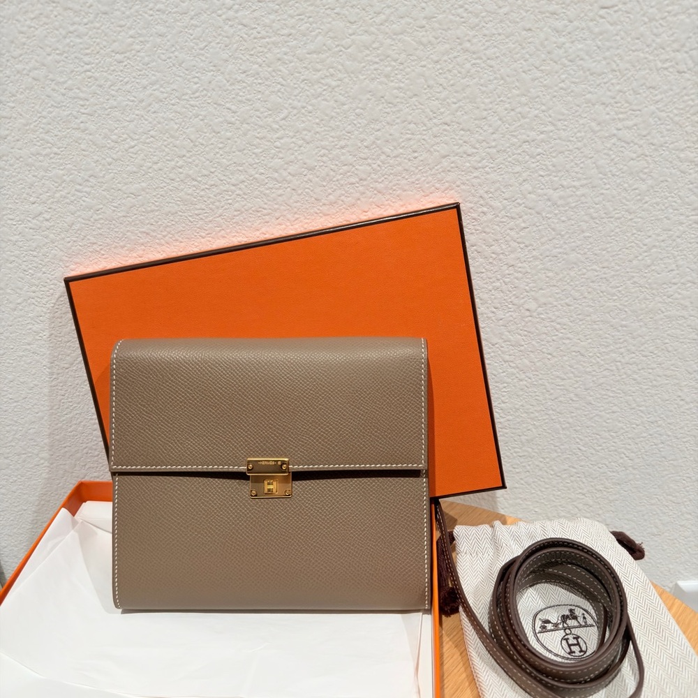 Hermès Clic 16 Crossbody Mini Bag